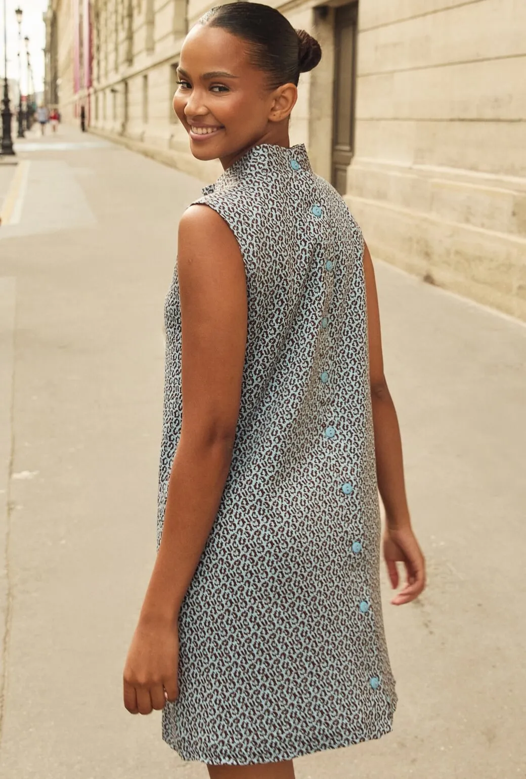 StretchComfort MultiFunctionalPockets Mod Dress - Blue & Brown Cheetah Knit