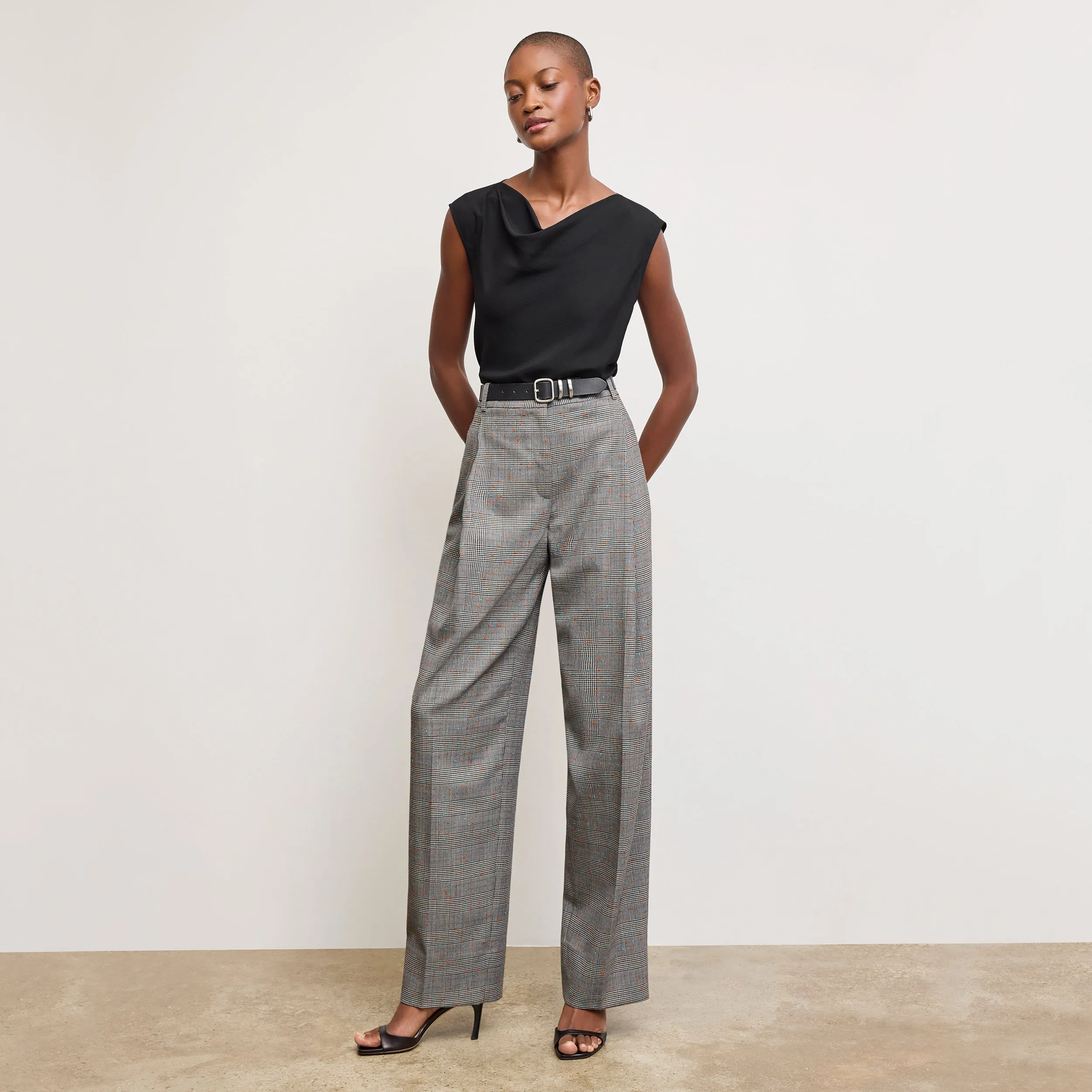 Hooded Design HighStretch Rina Sculptural Pant - Sharkskin :: Mixed Check