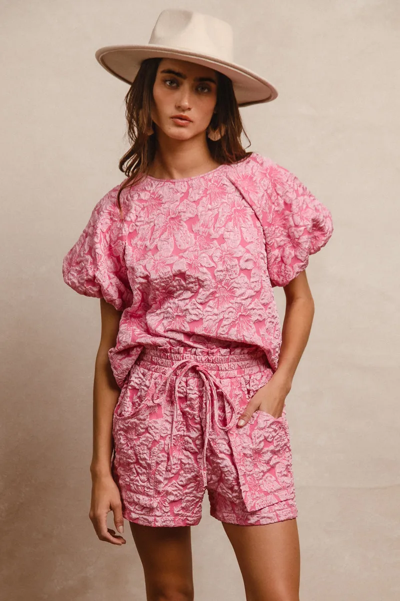 IB1268G-09 | FLORAL PATTERN TEXTURE PUFF SLEEVES TOP AND SHORTS SET FlexibleMobility Premium Stretch