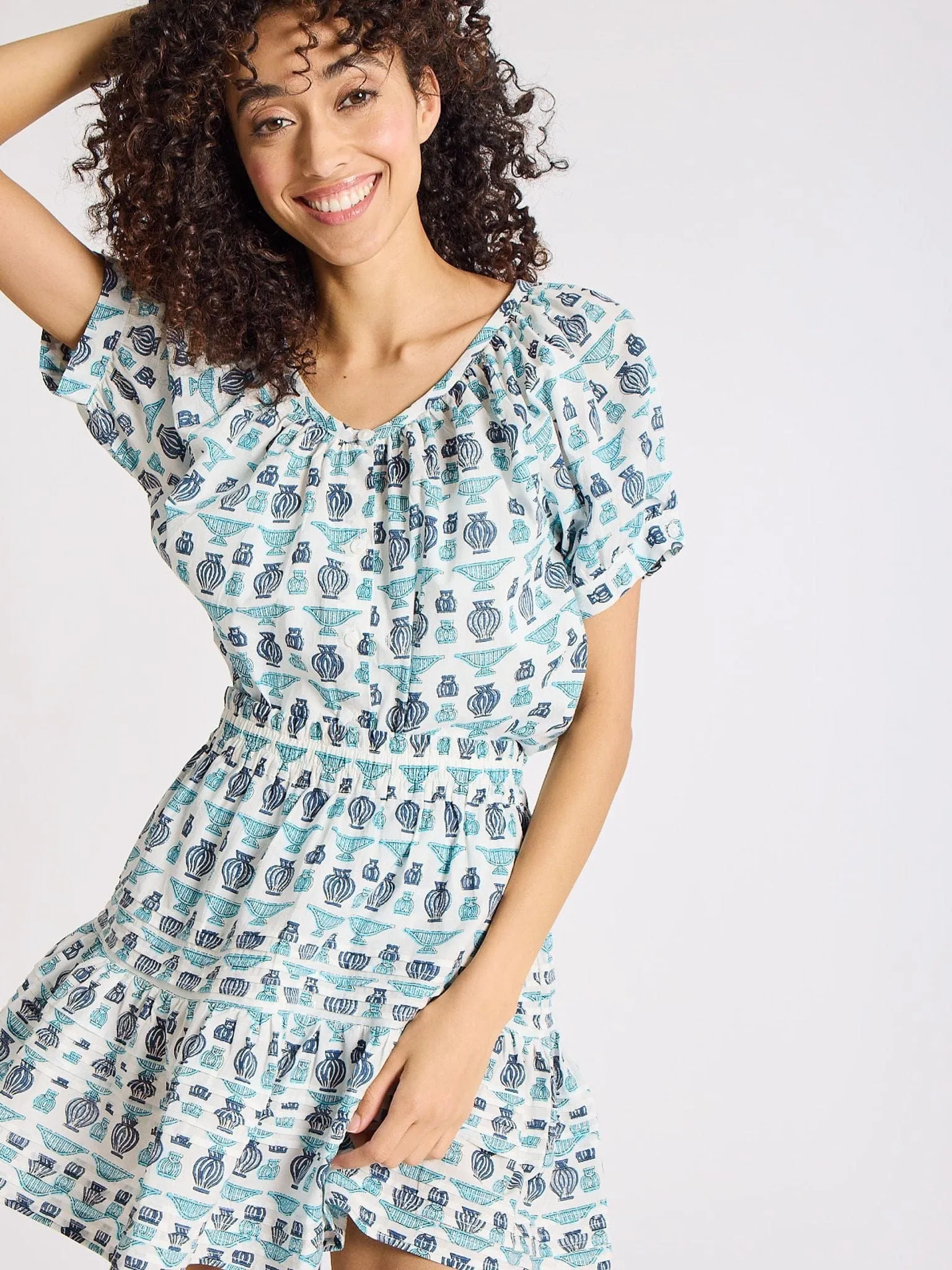 Rowan Skirt in Athens Print Street Vibe Airy Look