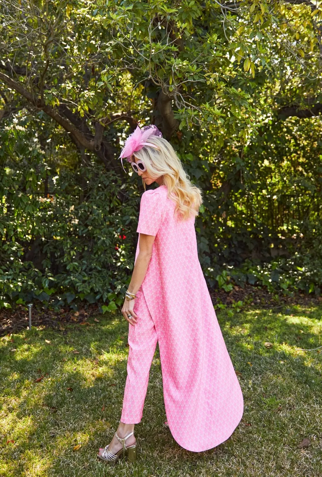 LightweightConstruction ReinforcedPockets Run for the Roses Cropped Cigar Pant - Pink Damask