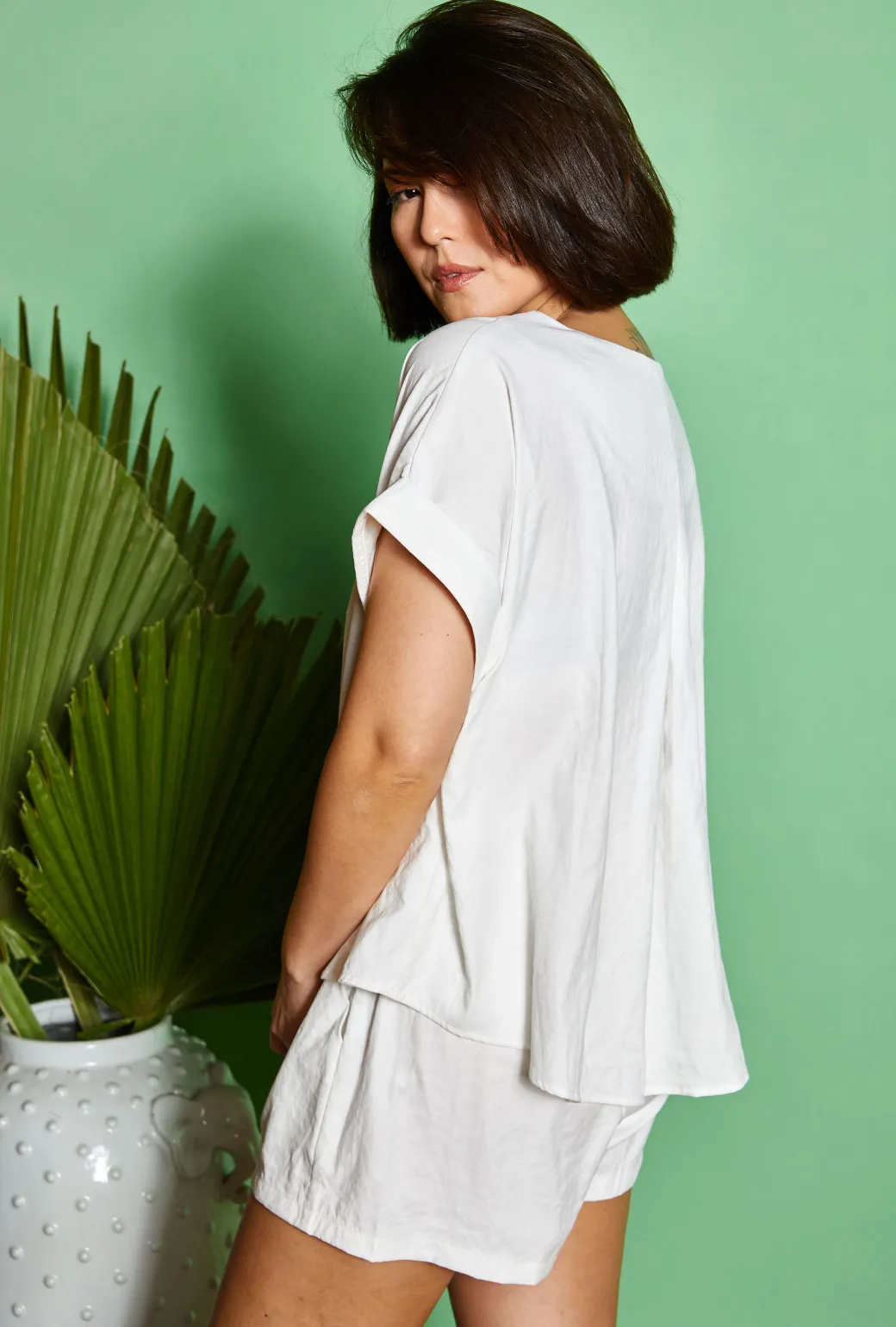 SAMPLE. Everyday Shorts - Fresh White Seasonless wear Office Appropriate