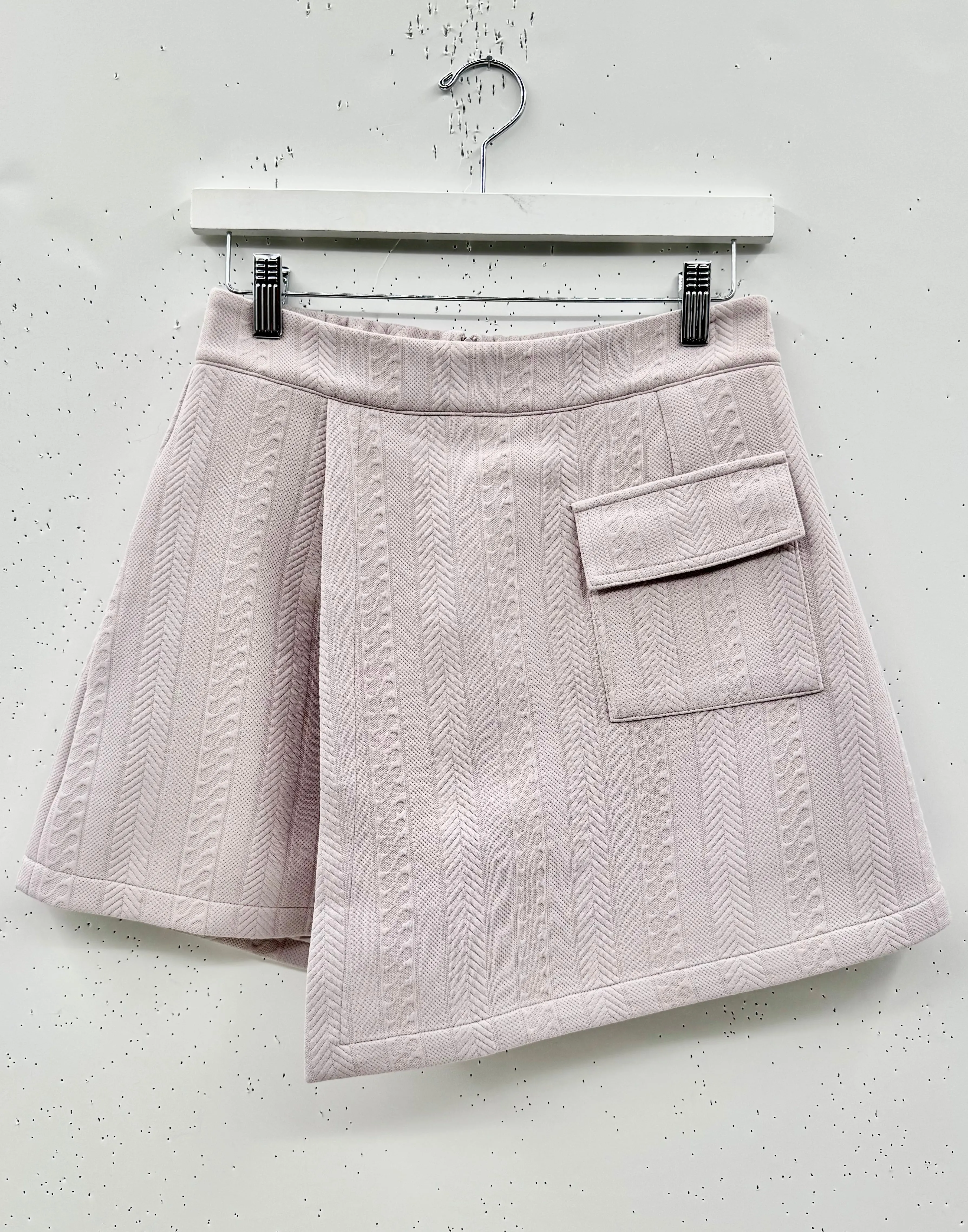 Seamless Waist Technology LowProfileTopstitching SAMPLE - The Serena Skort - Lilac Cable-knit