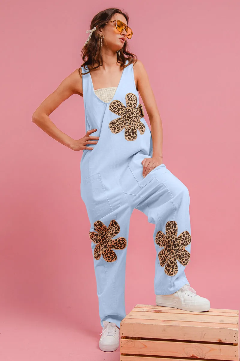 Low Profile Collar Design IB1650R-01 | FLOWER PATCH WASHED DENIM JUMPSUIT WITH BACK ADJUSTABLE AND POCKET