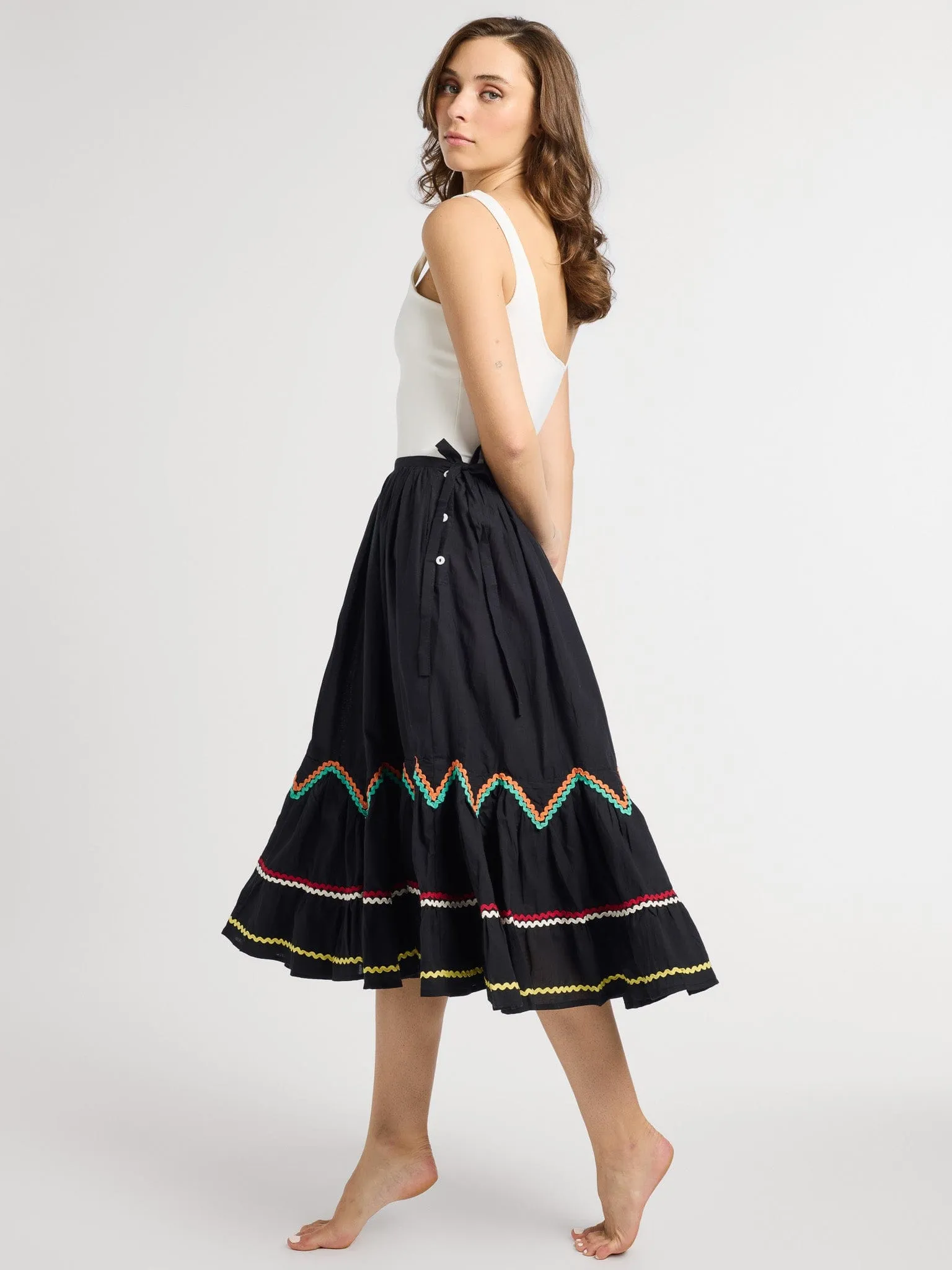 Amalie Skirt in Black Mall Brand Look