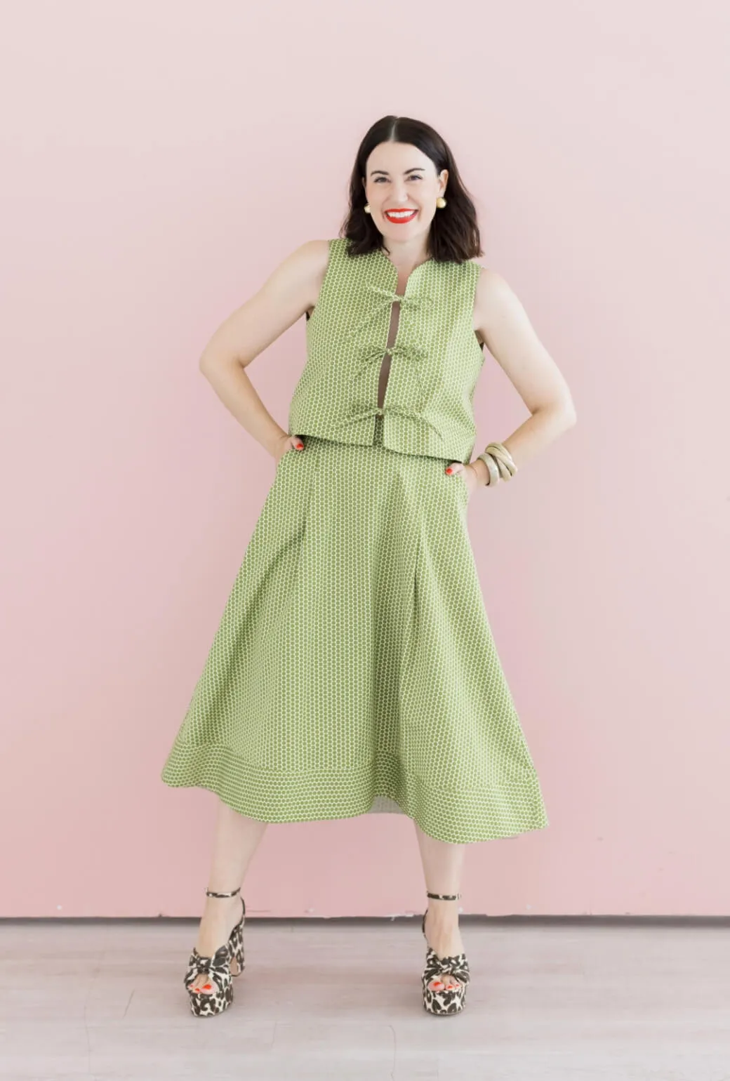 Non Iron Fabric Tech YKK Fasteners Buru x Val The Fife Vest - Green Polka Dot