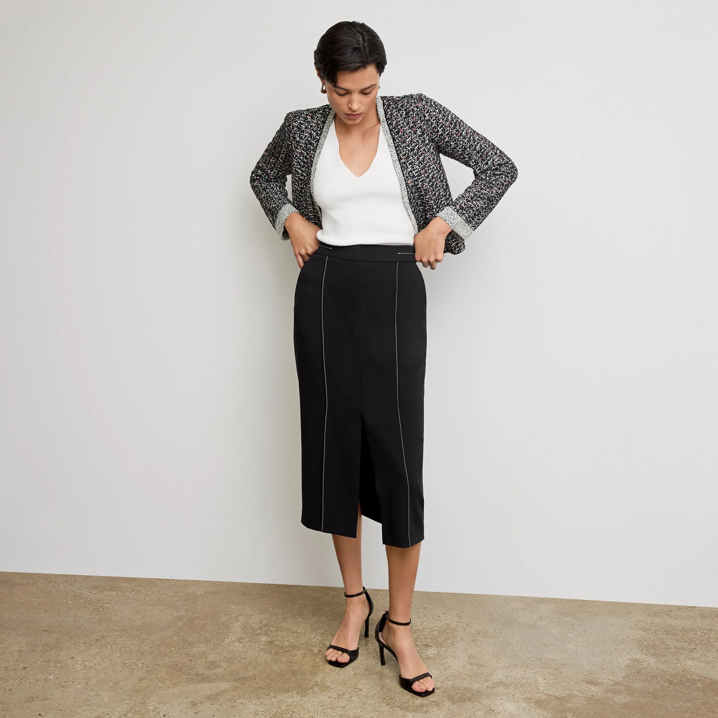 Thermal Insulation Clean Outer Meena Daily Jardigan - Boucle Tweed Jardigan :: Black/White