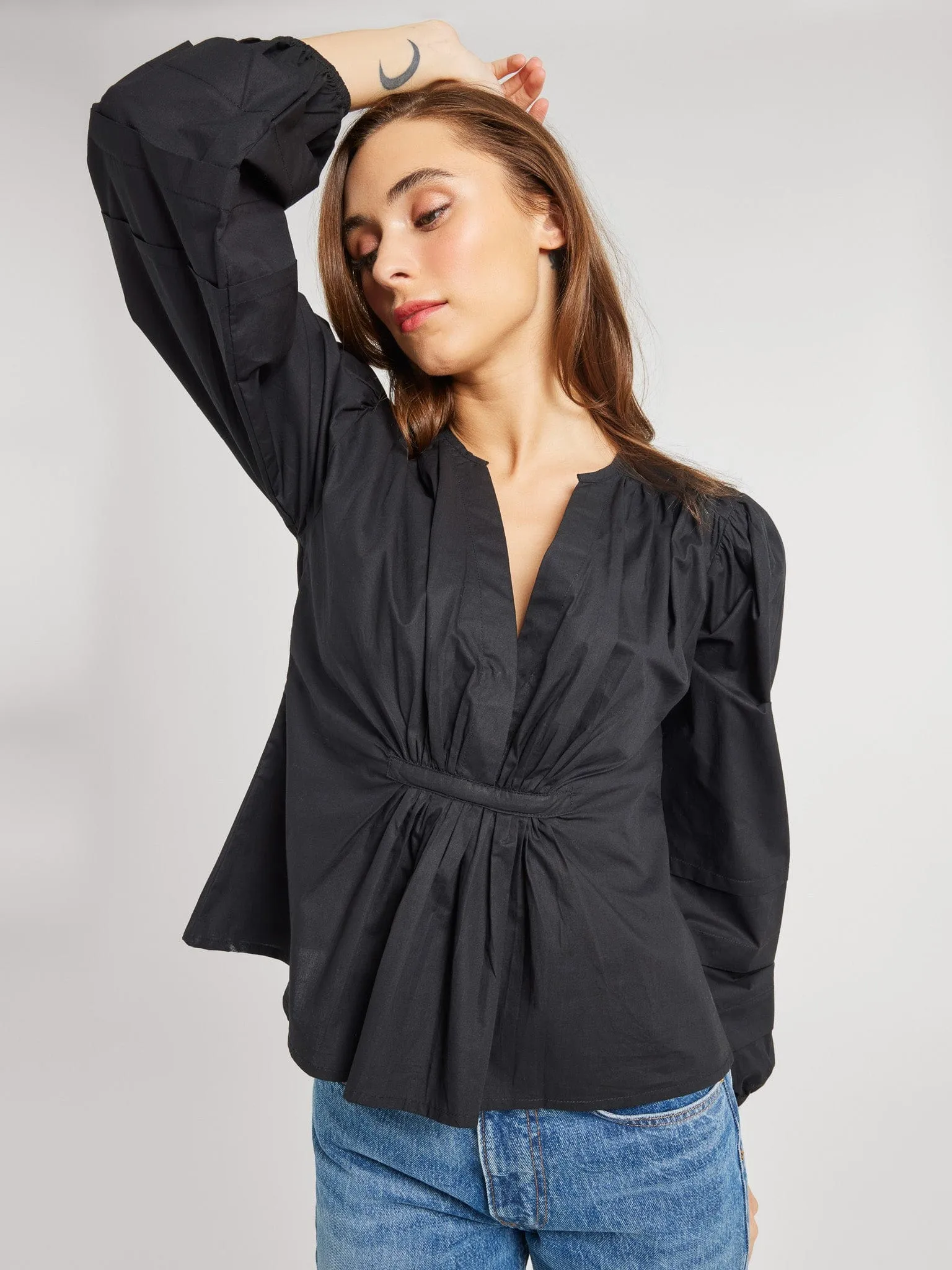 AllPurpose Design Moisture Wicking Fabric Stevie Top in Black