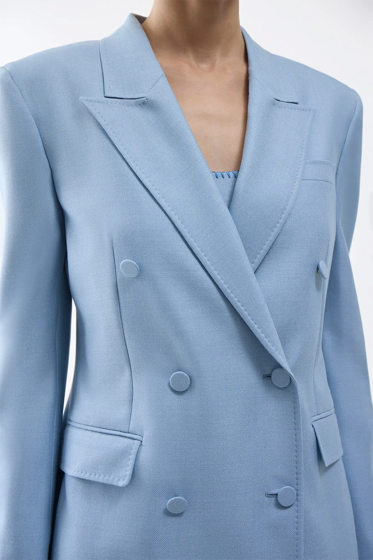 MultiPocket Design NonRestrictive Gavin Blazer in Stone Blue SIlk Virgin Wool