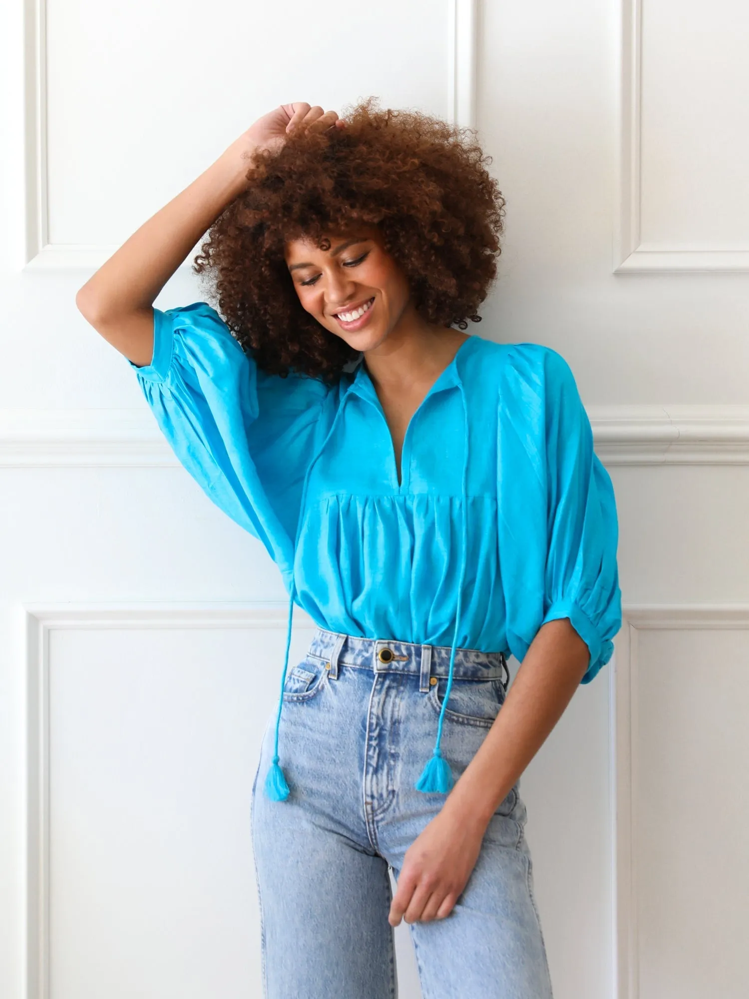 Thalia Top in Aqua Linen Noise Reducing Fabric Treatment Airflow Vents