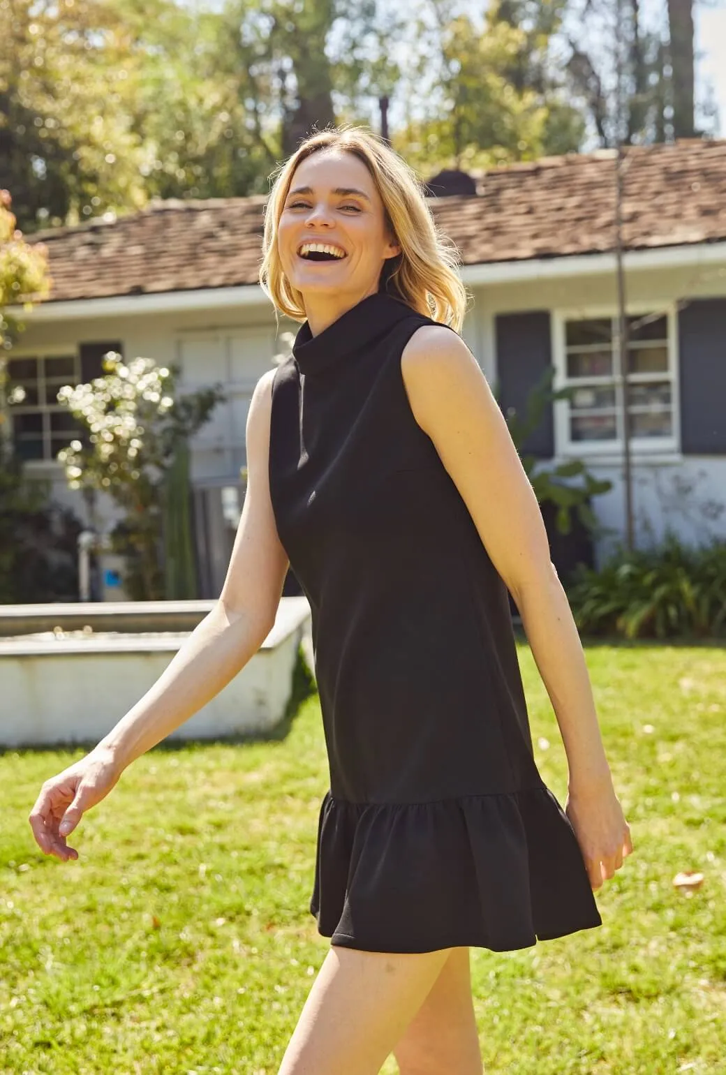 Odor Resistant Material Fitted Tank The Birdie Dress - Black