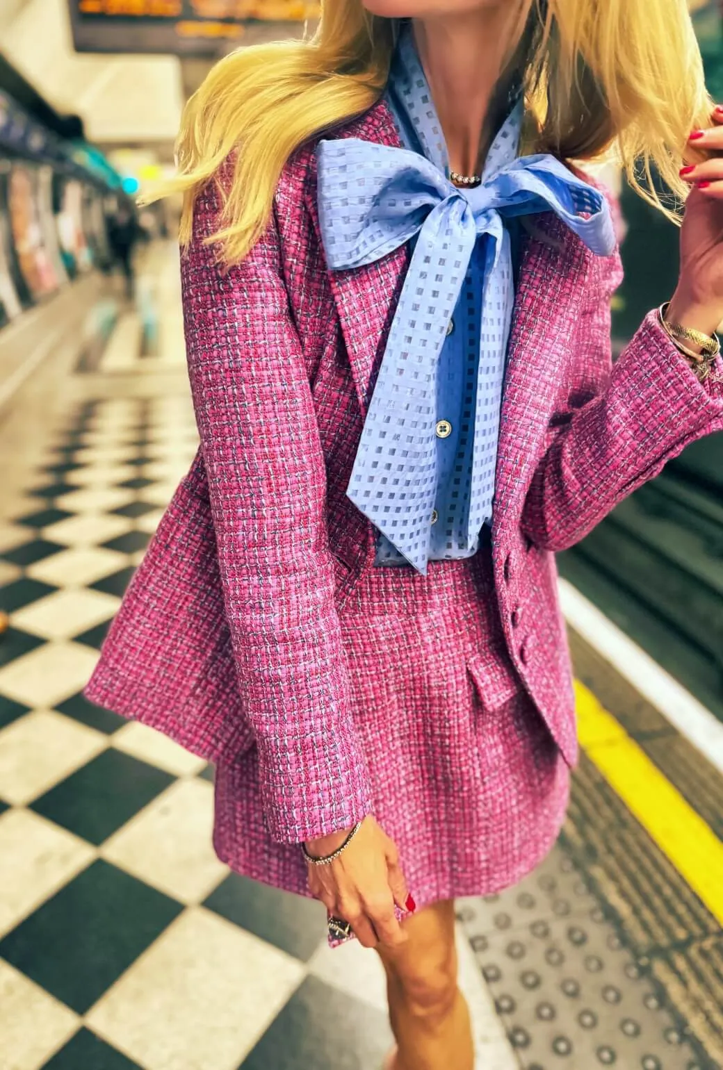 The Classic Blazer - Pink Tweed Breathable Design