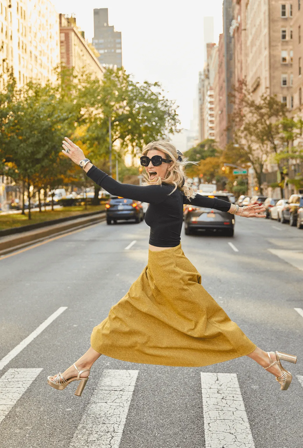 The Laura Skirt - Gold Sparkle FlexFoamPadding Easy Movement