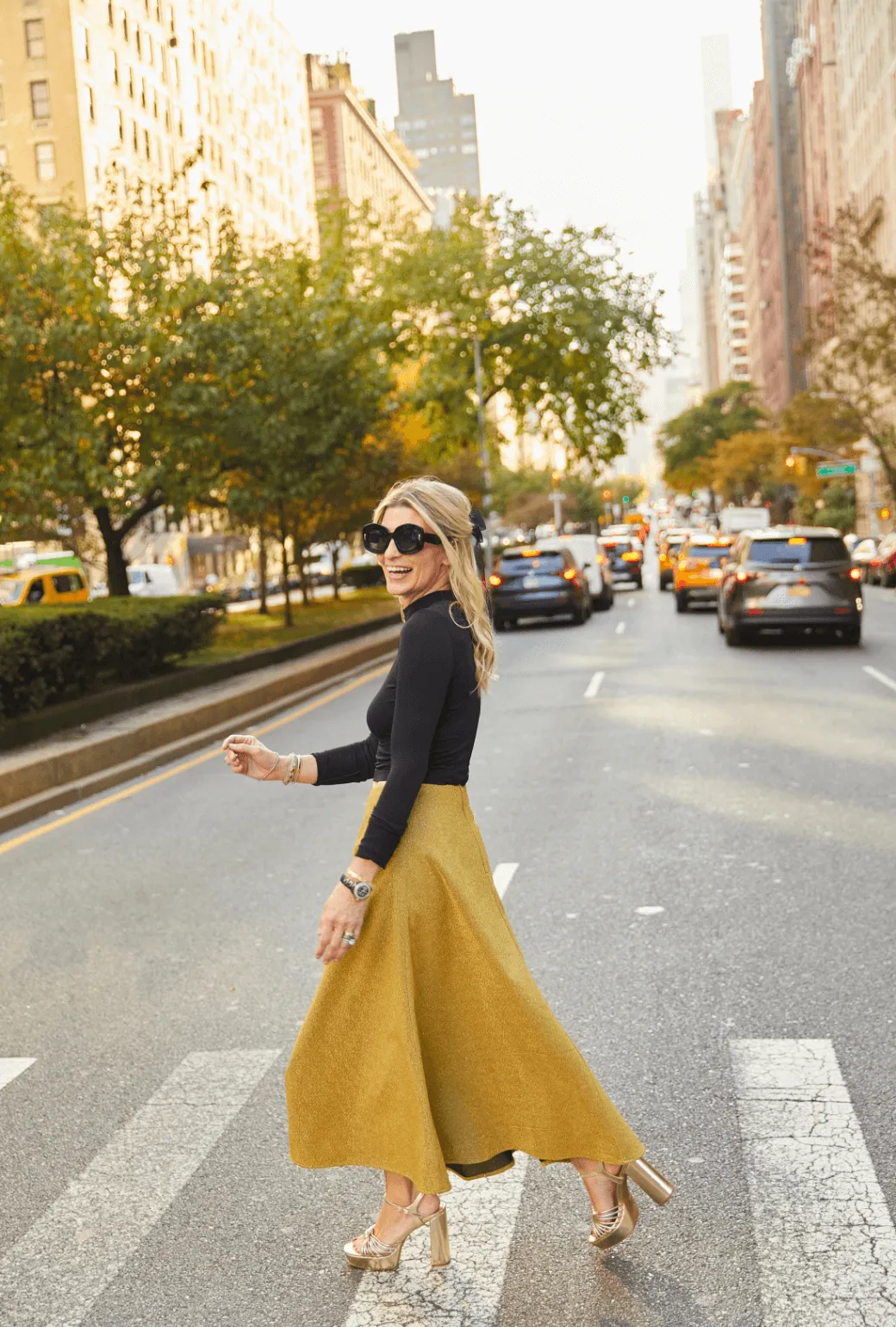 The Laura Skirt - Gold Sparkle EasyCareFabric No Gap Waist Construction