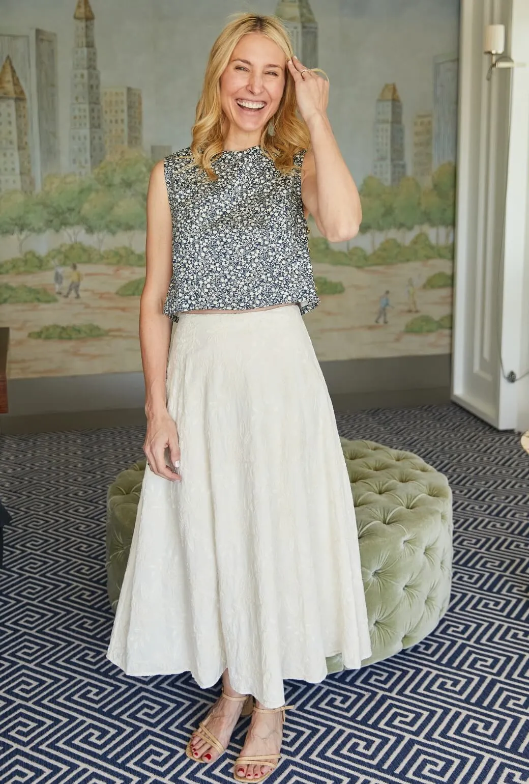 The Laura Skirt - Ivory Embroidery Daily Motion