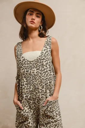 Ultra Soft IB1716-01 | LEOPARD PRINT ADJUSTABLE STRAP U NECK JUMPSUIT WITH FRONT POCKET
