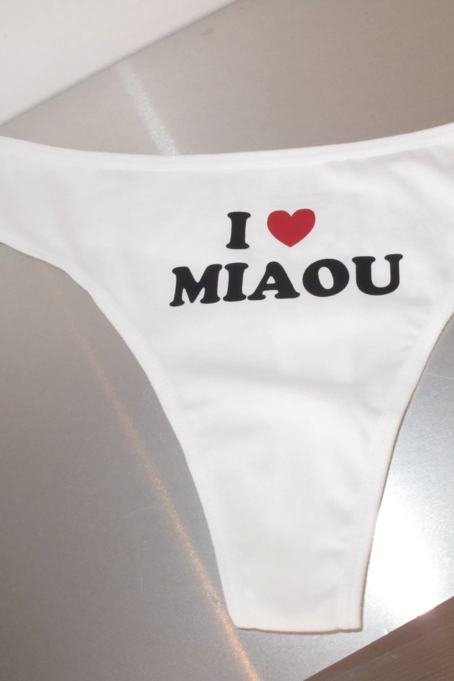 THONG - WHITE MultiFunctionalDesign