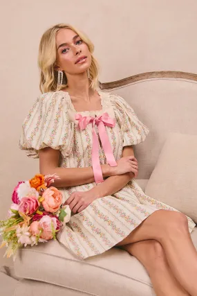 Cozy Hood Detail ID1999R-01 | FLORAL PRINTED LACE COMBO FRONT BOW TIED BALLON SLEEVES SQUARE NECK DRESS