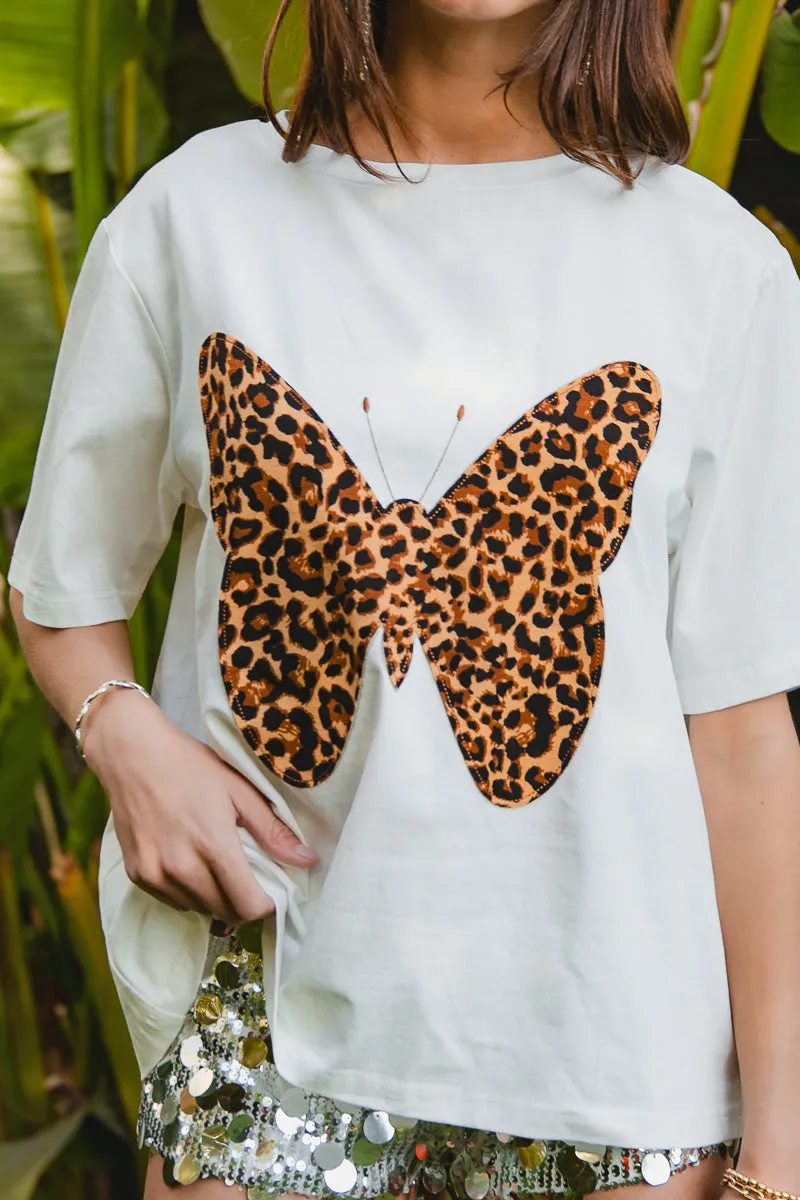 NonRestrictive Cut Convertible Features IT4159-01 | LEOPARD PRINTED HORSE WITH SHORT SLEEVES TOP