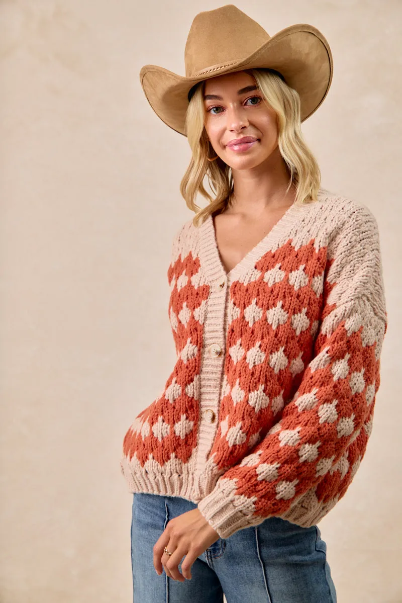 Climate Responsive Textile Elasticized Edging IT4706-01 | TEXTURED SWEATER CARDIGAN WITH BUTTONED CLOSURE