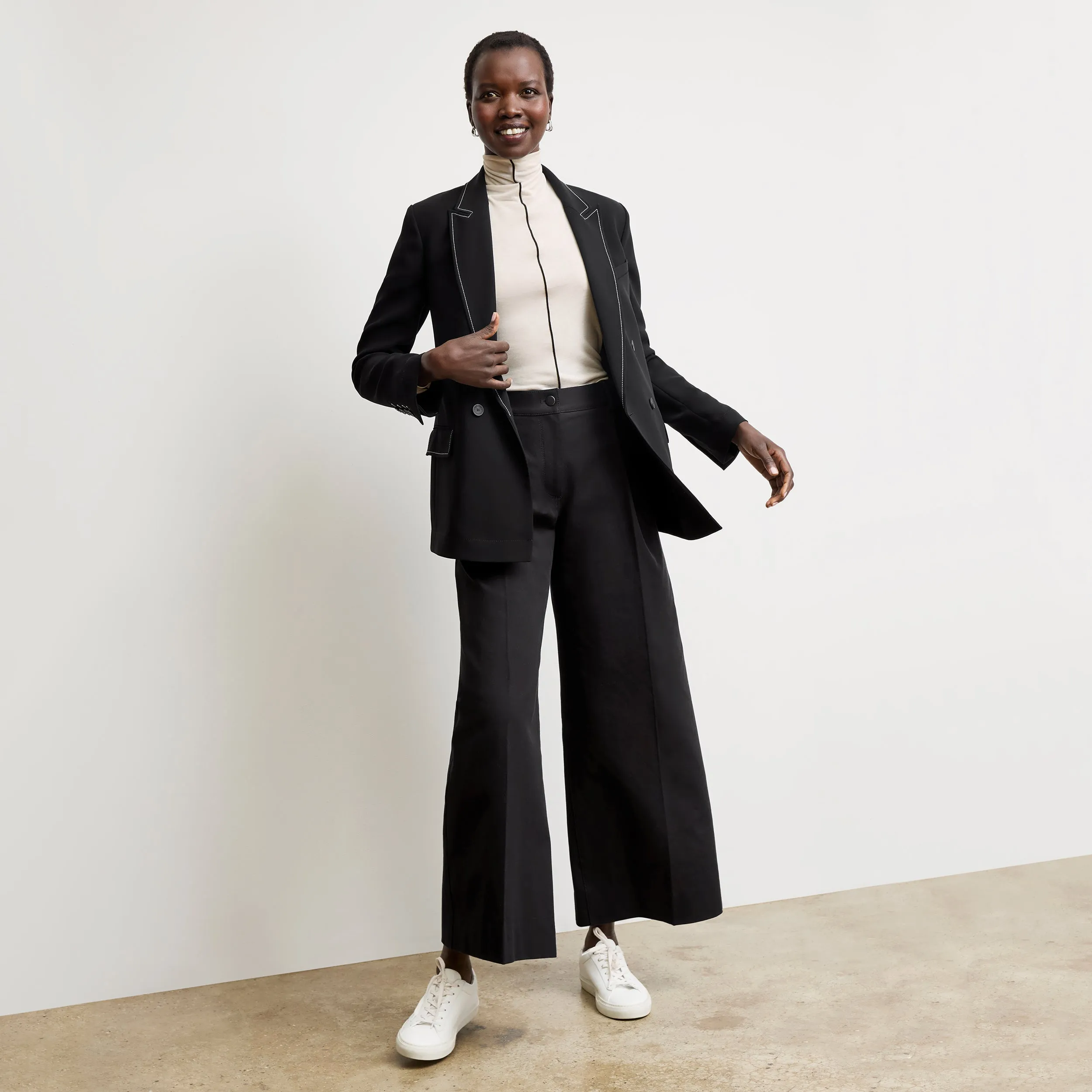 Airflow Ventilation Zones O'Hara Boyfriend Blazer - Everyday Crepe with Topstitch :: Black