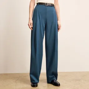 Breathable3DKnit LowProfileDesign VentilatedBack Panel Rina Sculptural Pant - Washable Wool Twill :: Bluebell