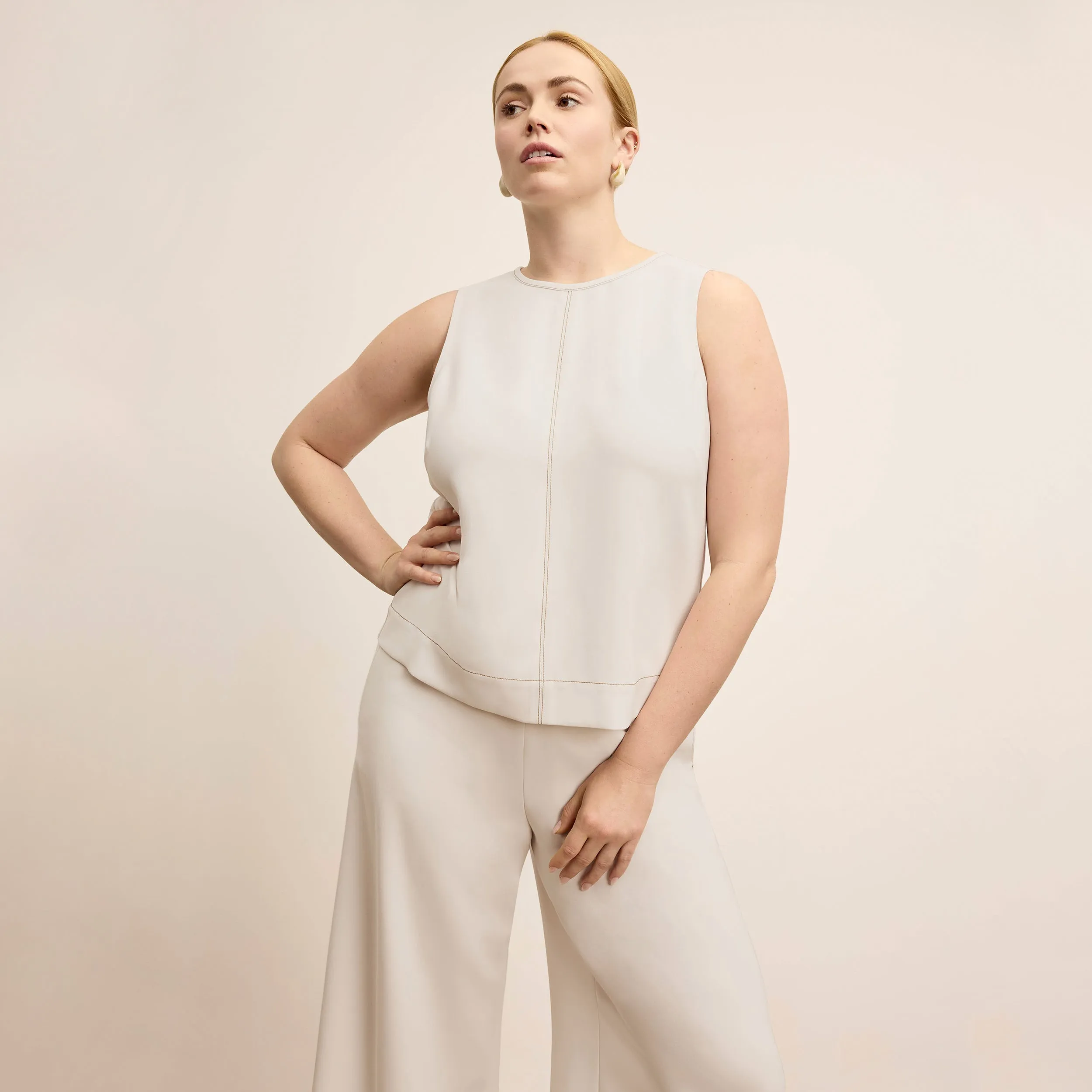 Everyday Comfort Ainsley Effortless Top - Everyday Crepe with Topstitch :: Eggshell Raw Edge Detail