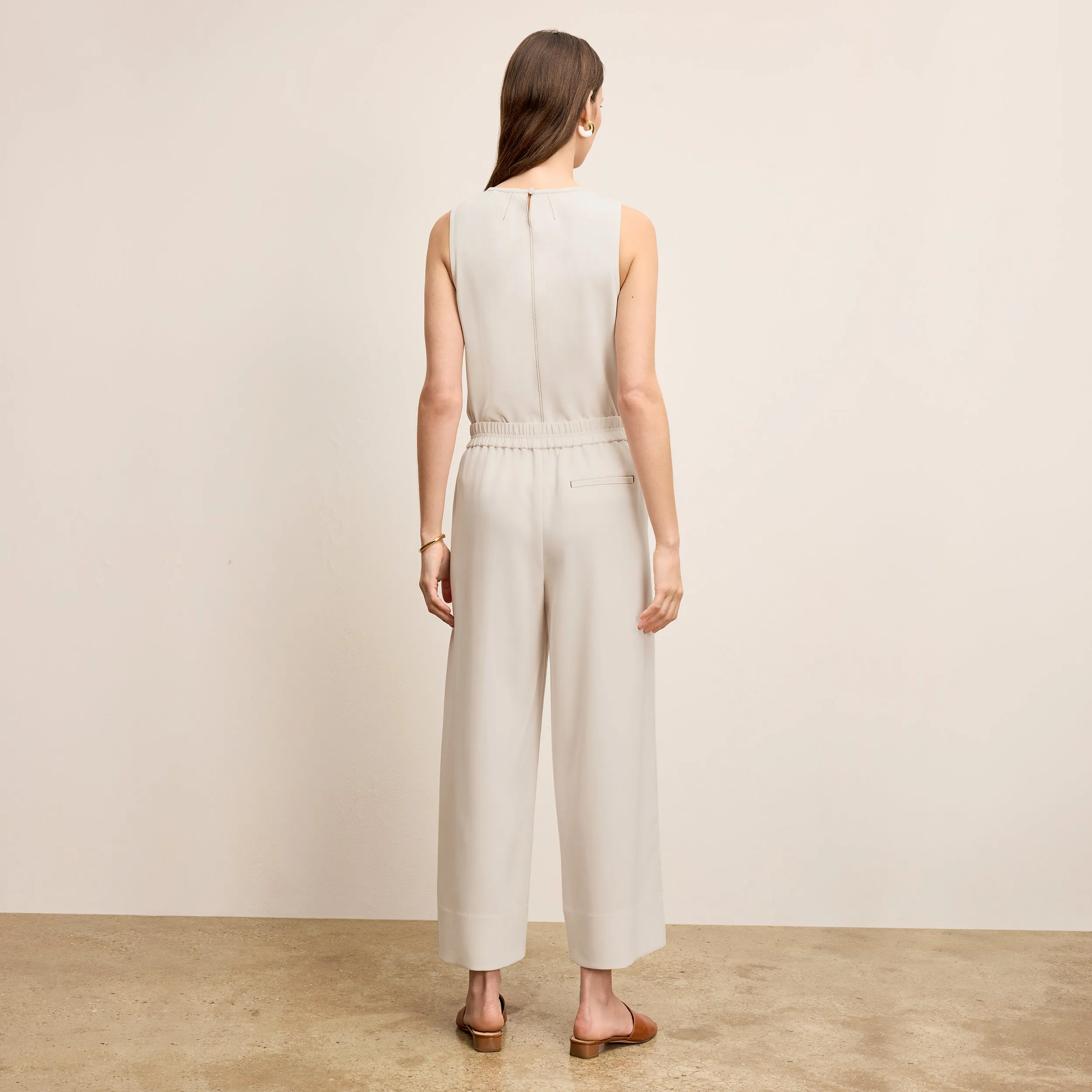 Lightweight pullover All Purpose Casual Cut Ainsley Effortless Top - Everyday Crepe with Topstitch :: Eggshell