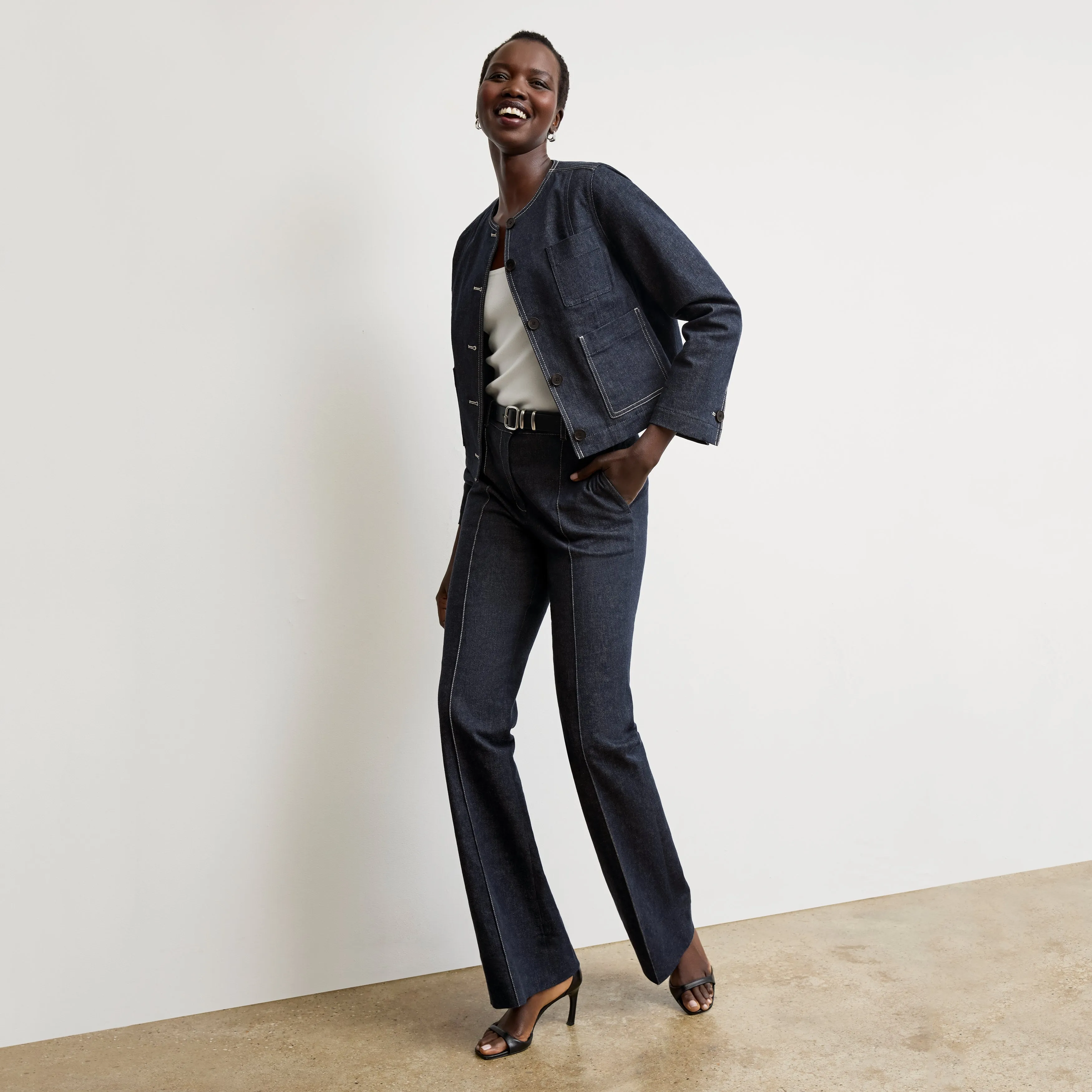 Kane Cropped Jacket - Stretch Denim :: Midnight Wash Stretch Fit Breathable fabric