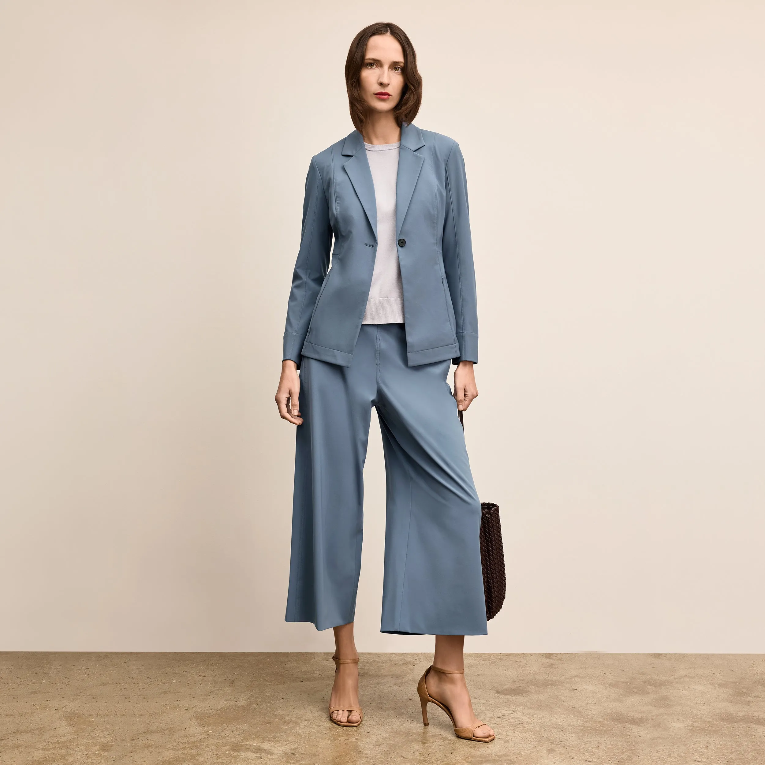Moreland Travel Blazer - OrigamiTech :: Dusty Blue VNeckline Non Chafing Edges