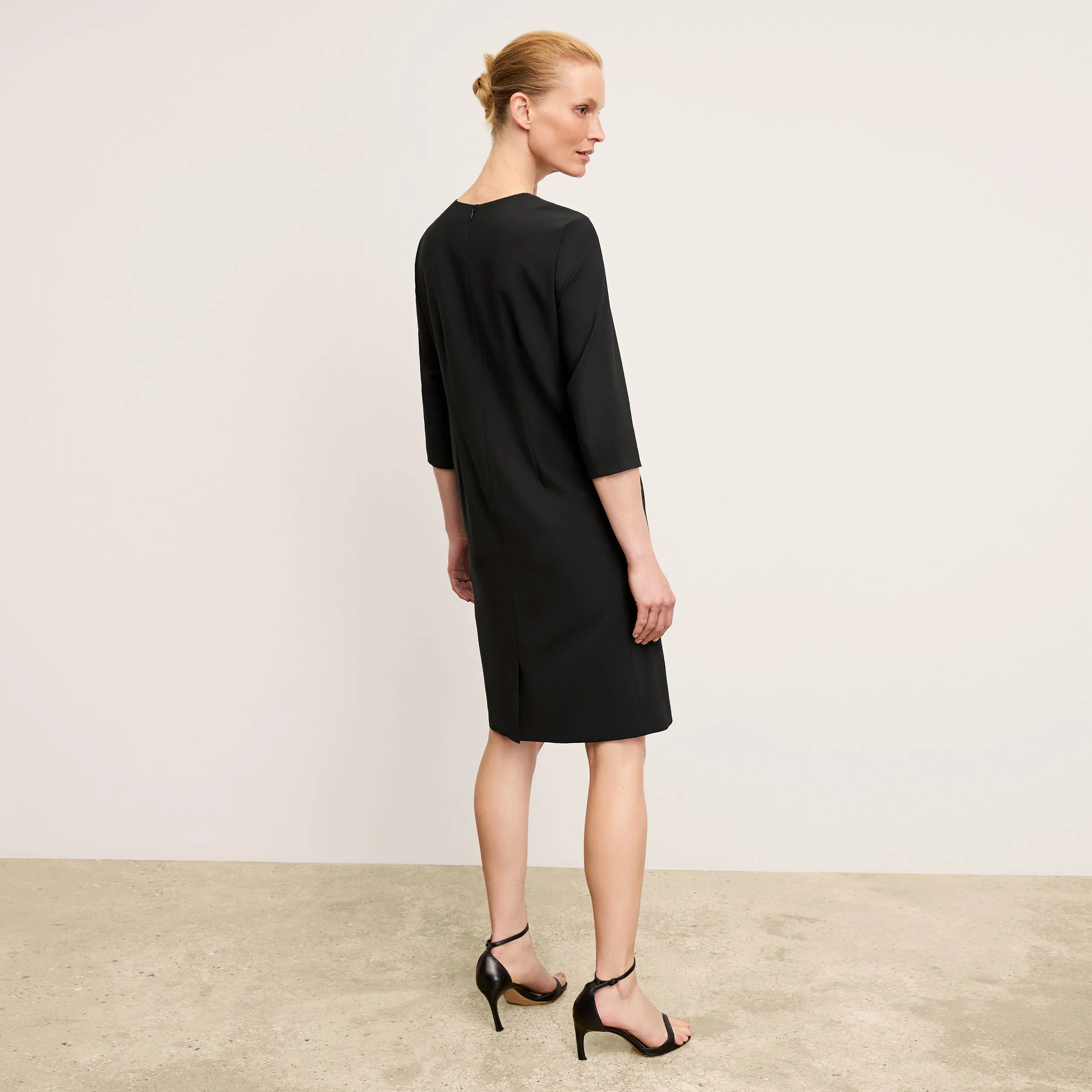 Breathable fabric Classic Style Lancia Travel Dress - OrigamiTech :: Black