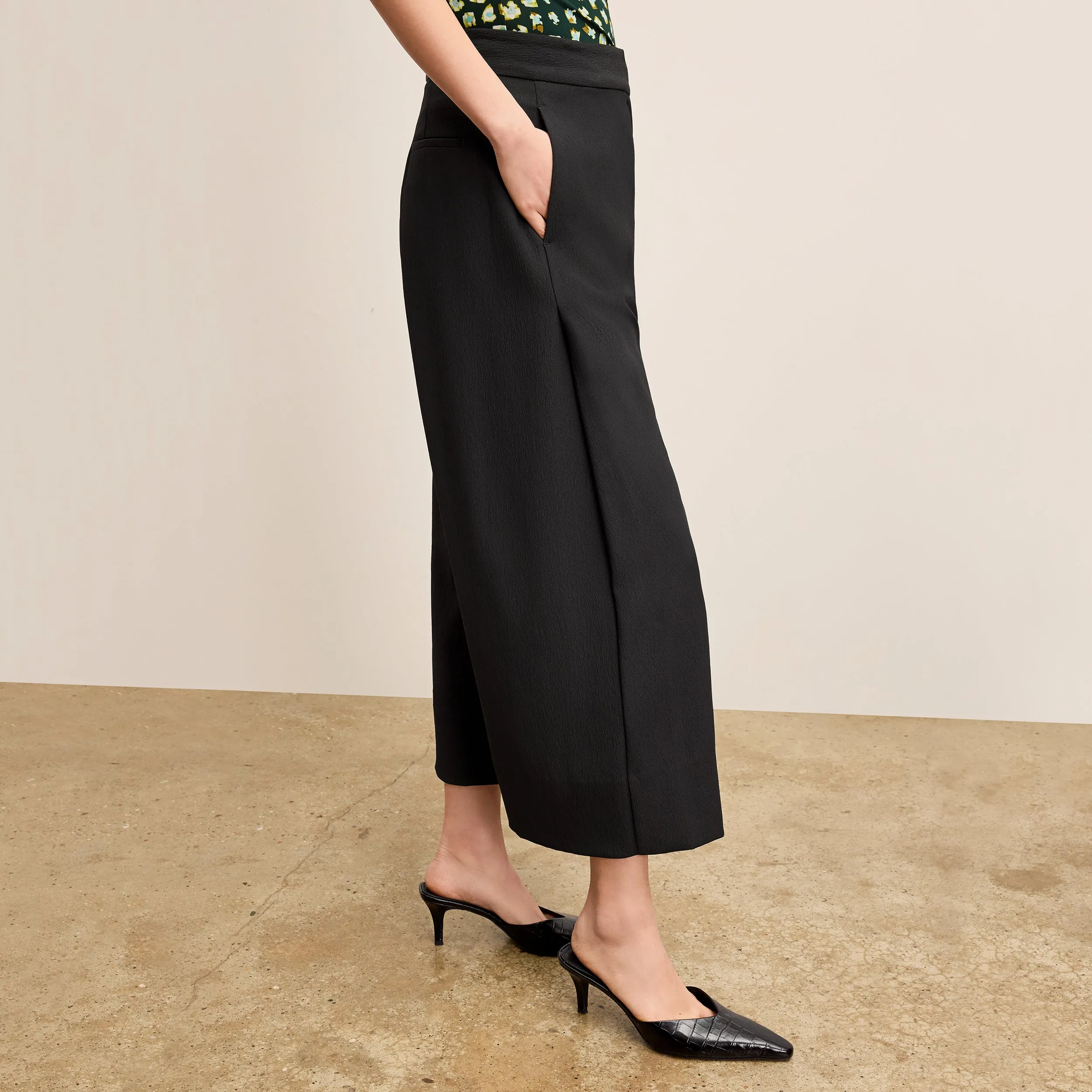 Stretch Comfort Brushed Inner Layer Zhou Culotte - Eco Soft Wave :: Black