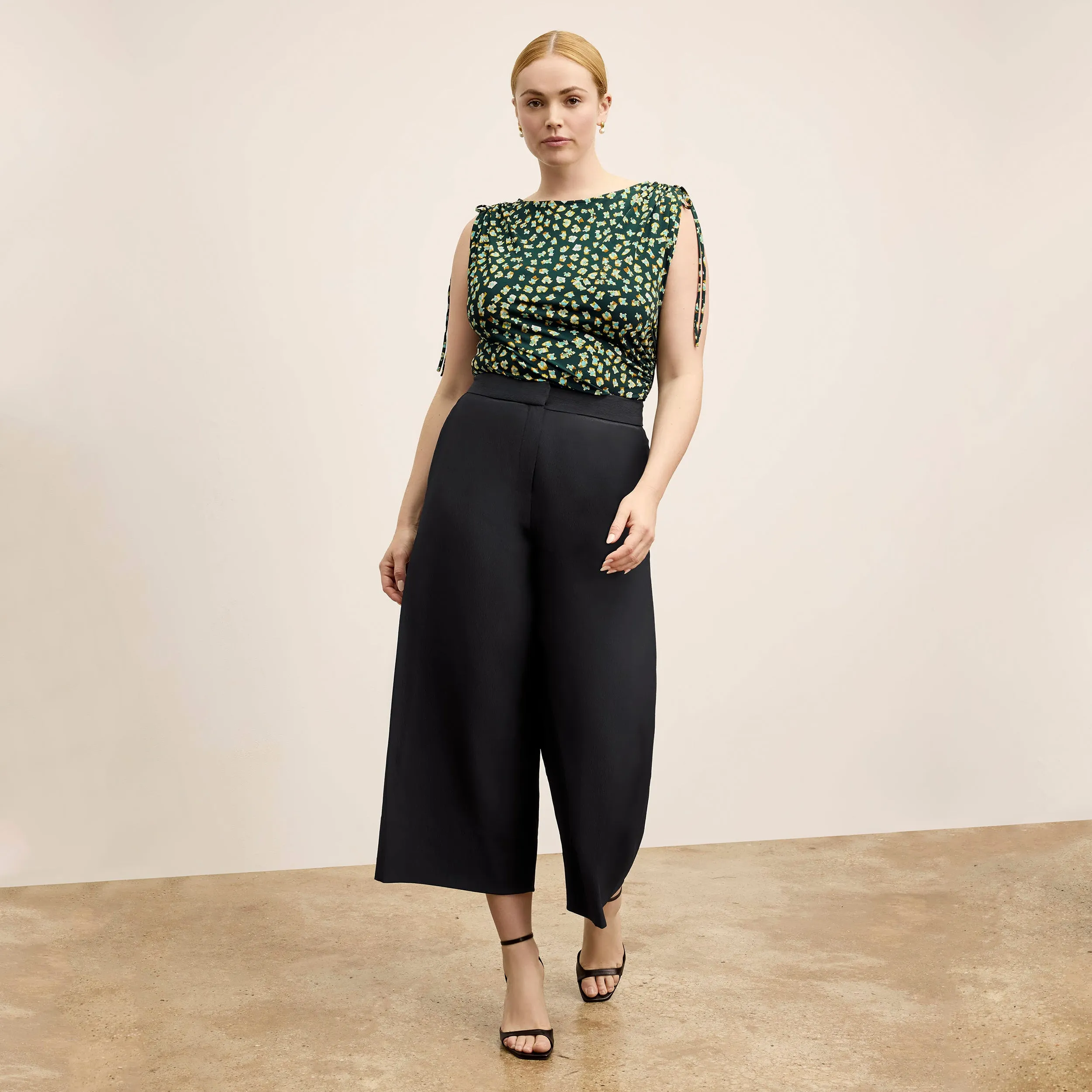 Minimalist Silhouette Cut High Thread Count Cotton Zhou Culotte - Eco Soft Wave :: Black